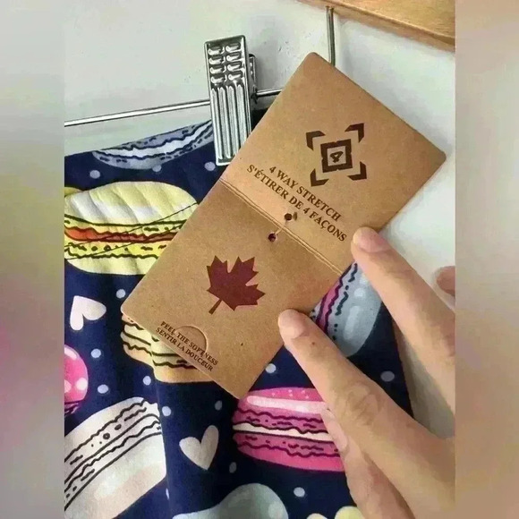 BNWT Just Cozy Leggings Macaroon XS-S - Picture 4 of 8